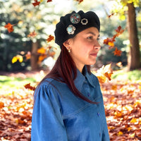 Vintage-Inspired Black Pure Wool Beret